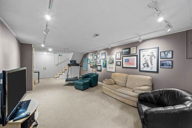 3142 Hemlock Lane, Northbrook, IL 60062