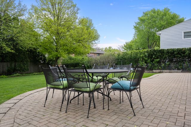 3142 Hemlock Lane, Northbrook, IL 60062