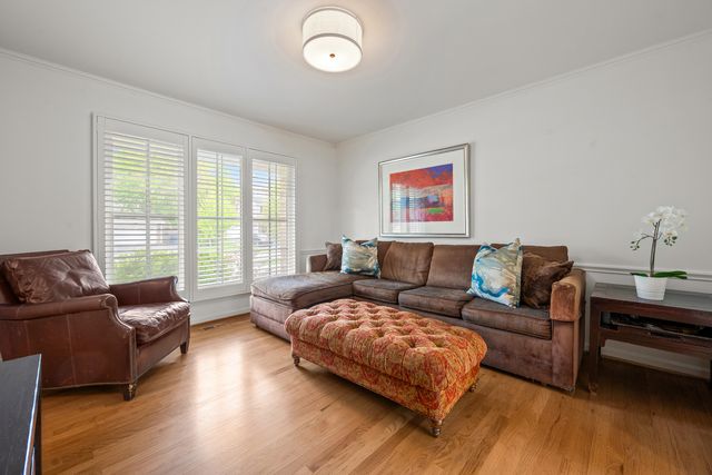 3142 Hemlock Lane, Northbrook, IL 60062