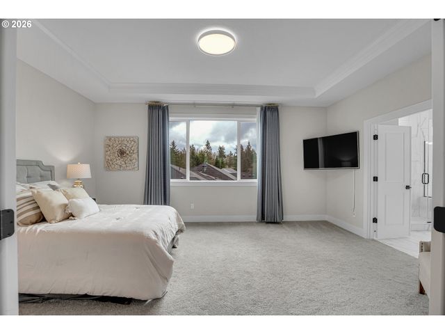 11808 Nw WEAVER Ln, Portland, OR 97229