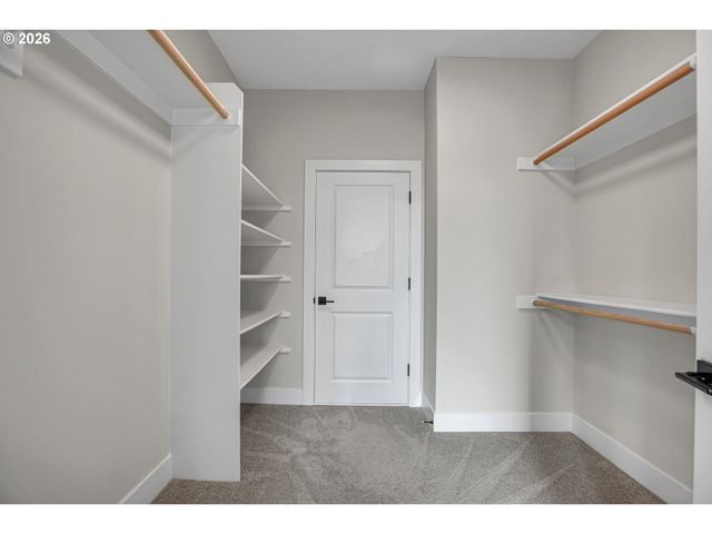 11808 Nw WEAVER Ln, Portland, OR 97229