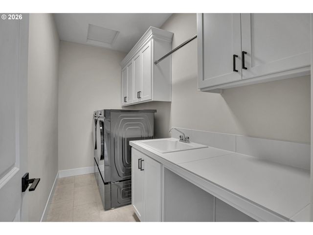 11808 Nw WEAVER Ln, Portland, OR 97229