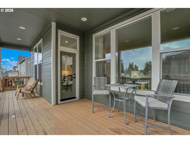 11808 Nw WEAVER Ln, Portland, OR 97229