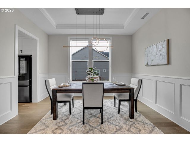 11808 Nw WEAVER Ln, Portland, OR 97229