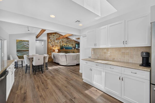 26 Cambria Road W, Palm Beach Gardens, FL 33418