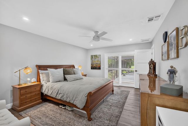 26 Cambria Road W, Palm Beach Gardens, FL 33418