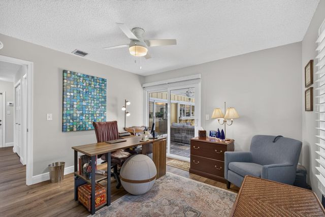 26 Cambria Road W, Palm Beach Gardens, FL 33418