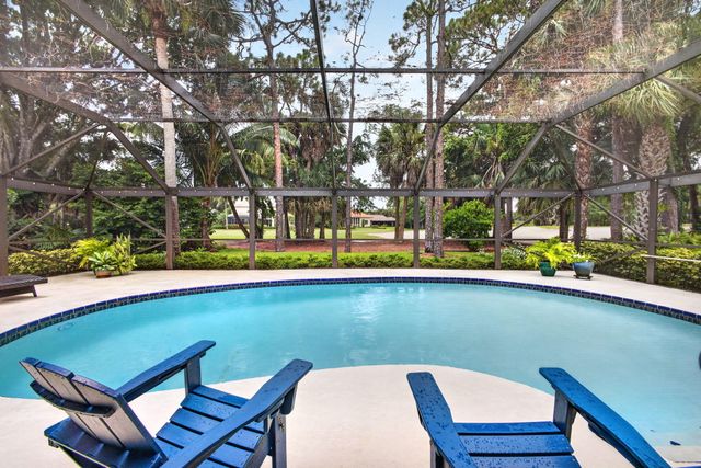 26 Cambria Road W, Palm Beach Gardens, FL 33418