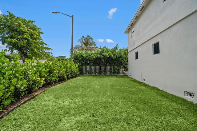4746 NW 10th Avenue, Miami, FL 33127
