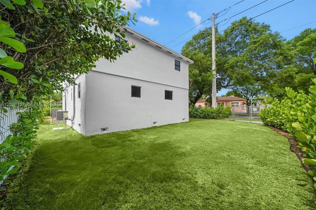 4746 NW 10th Avenue, Miami, FL 33127