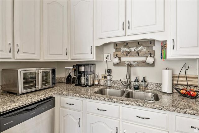 3136 S DAYTON ST, Magna, UT 84044