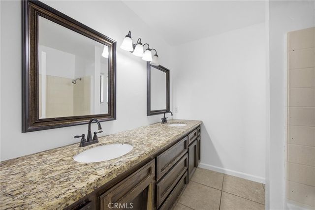 11513 Jenlee, Bakersfield, CA 93312