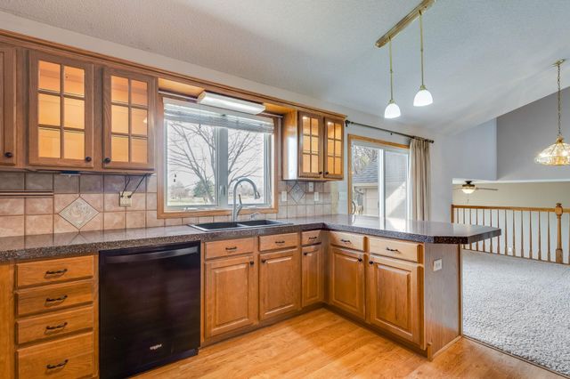 634 N BAY COUNTRY, Wichita, KS 67235