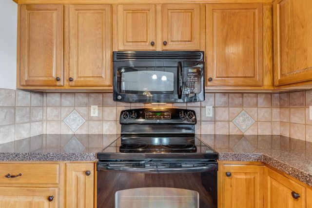 634 N BAY COUNTRY, Wichita, KS 67235