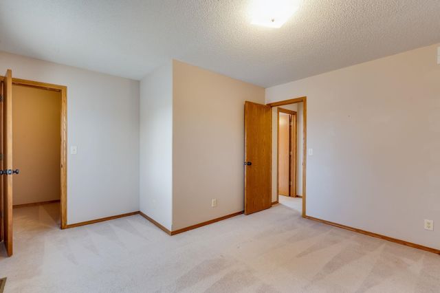 634 N BAY COUNTRY, Wichita, KS 67235