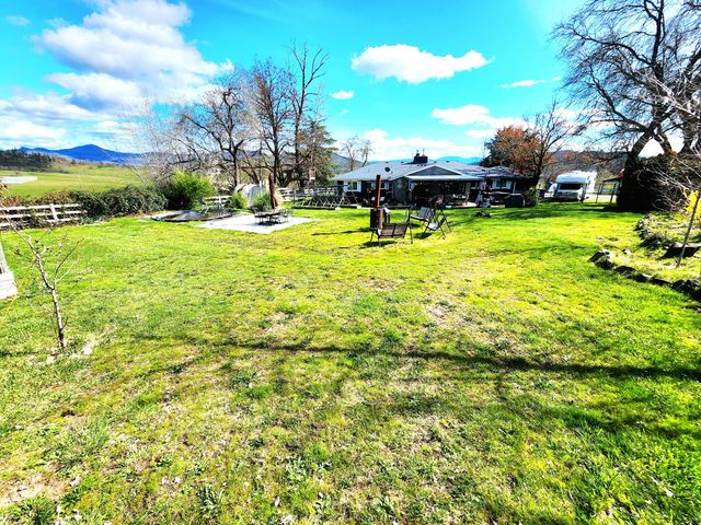 120 Hammel Road, Eagle Point, OR 97524