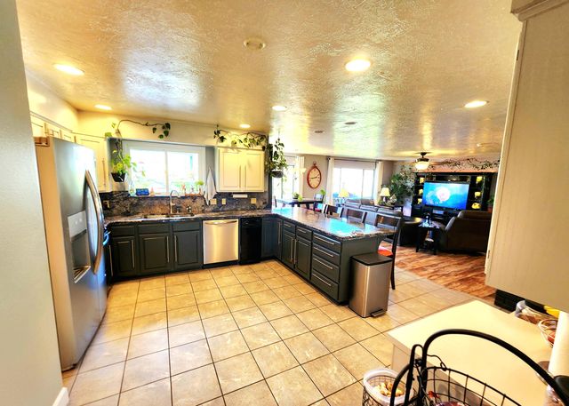 120 Hammel Road, Eagle Point, OR 97524