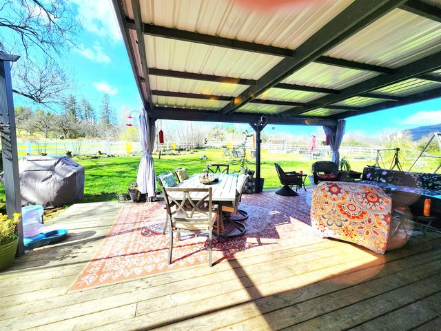 120 Hammel Road, Eagle Point, OR 97524