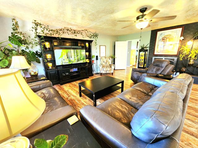 120 Hammel Road, Eagle Point, OR 97524