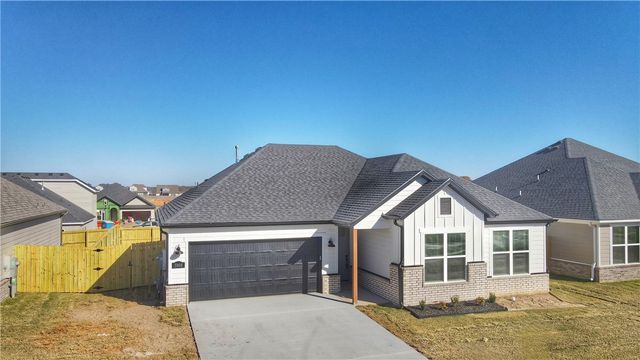 4807 SW Wakanda Street, Bentonville, AR 72713