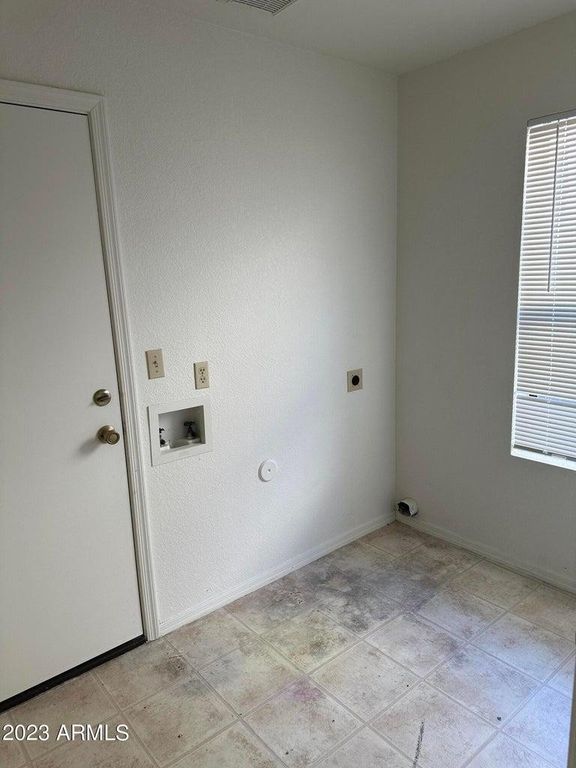 3712 E Lavender Lane, Phoenix, AZ 85044