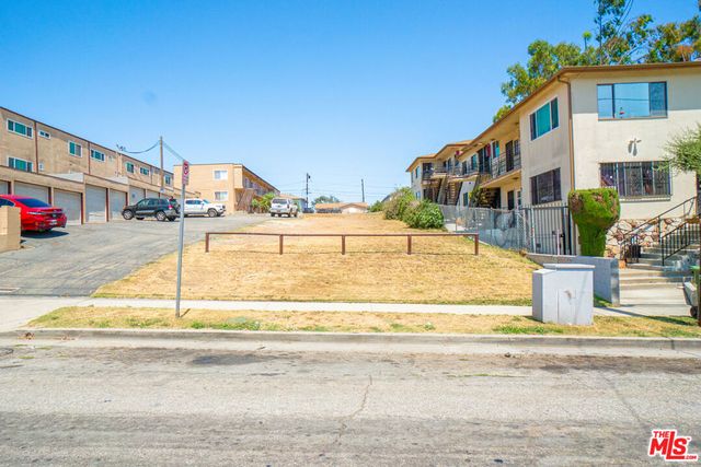 335 Warren Lane, Inglewood, CA 90302