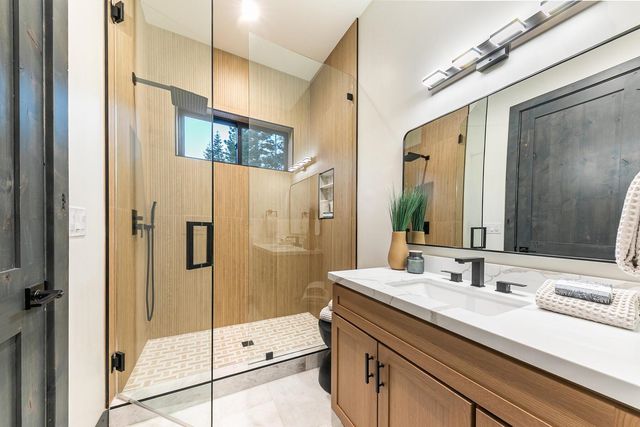 13719 Pathway Avenue, Truckee, CA 96161