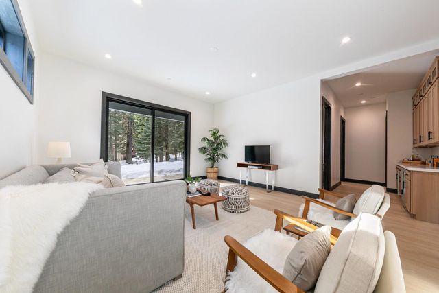 13719 Pathway Avenue, Truckee, CA 96161