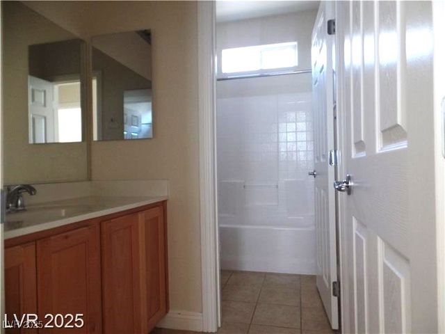 118 Castle Course Avenue, Las Vegas, NV 89148