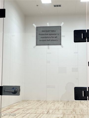 118 Castle Course Avenue, Las Vegas, NV 89148