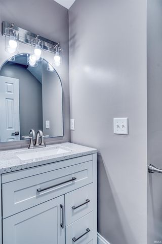 3600 Carmona Drive, Newburgh, IN 47630