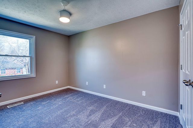 3600 Carmona Drive, Newburgh, IN 47630