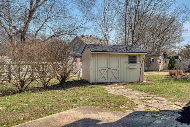 3600 Carmona Drive, Newburgh, IN 47630