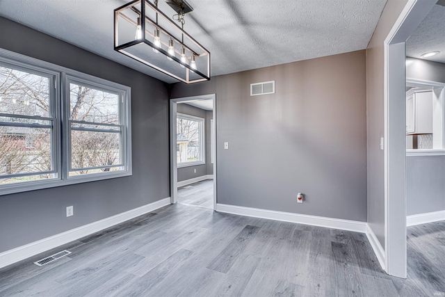 3600 Carmona Drive, Newburgh, IN 47630