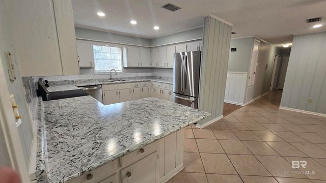 615 Pedigo Avenue, Foley, AL 36535