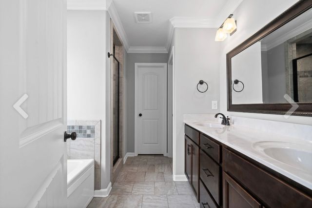 1008 Meadowview Ln, Clarksville, TN 37040