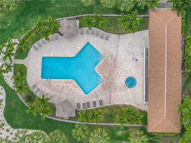 367 MADEIRA CIRCLE, Tierra Verde, FL 33715