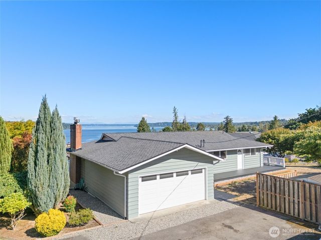 8102 E Seaview Drive, Port Orchard, WA 98366
