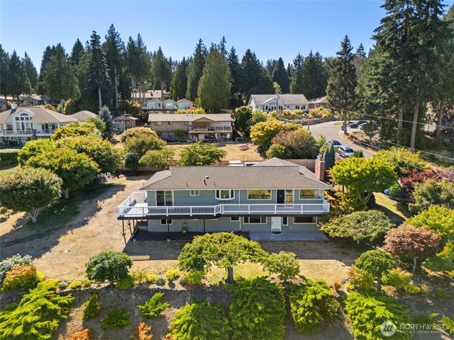 8102 E Seaview Drive, Port Orchard, WA 98366