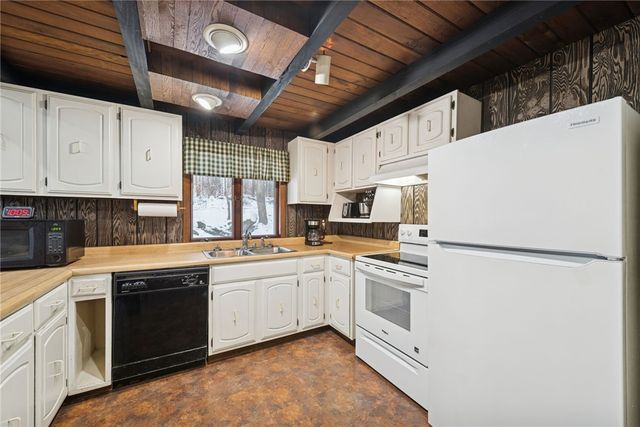 173 Snowshoe Road, Bullskin Twp, PA 15610