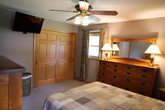 W277S8810 Lakeside DRIVE, Mukwonago, WI 53149