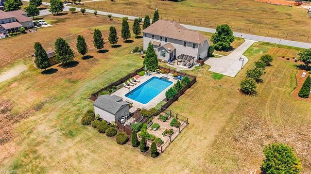 5811 Stanley Huff Road, Summerfield, NC 27358