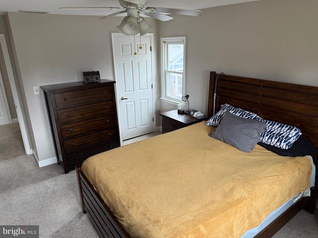 15 YALE AVE, Stratford, NJ 08084