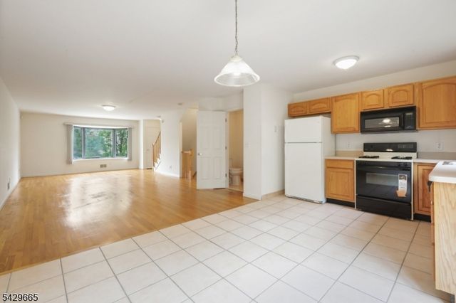 201 Watchung Ave 19, Bloomfield Twp., NJ 07003