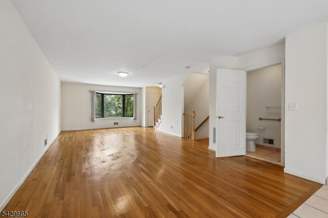 201 Watchung Ave 19, Bloomfield Twp., NJ 07003