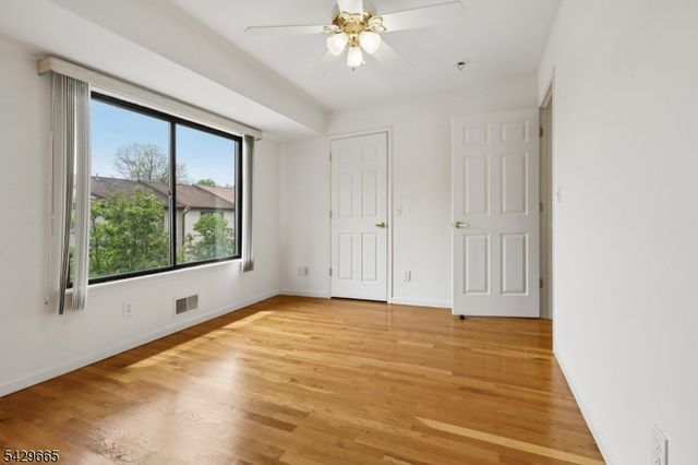 201 Watchung Ave 19, Bloomfield Twp., NJ 07003