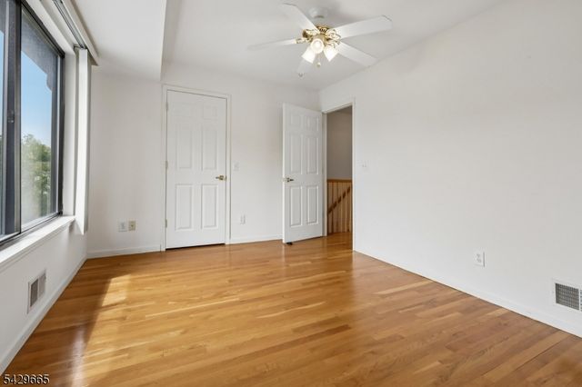 201 Watchung Ave 19, Bloomfield Twp., NJ 07003