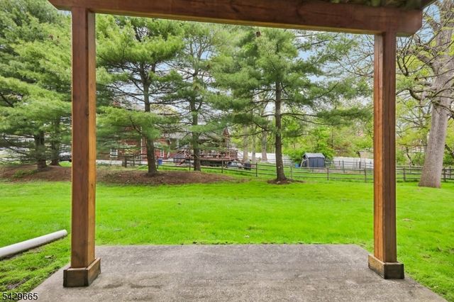 201 Watchung Ave 19, Bloomfield Twp., NJ 07003