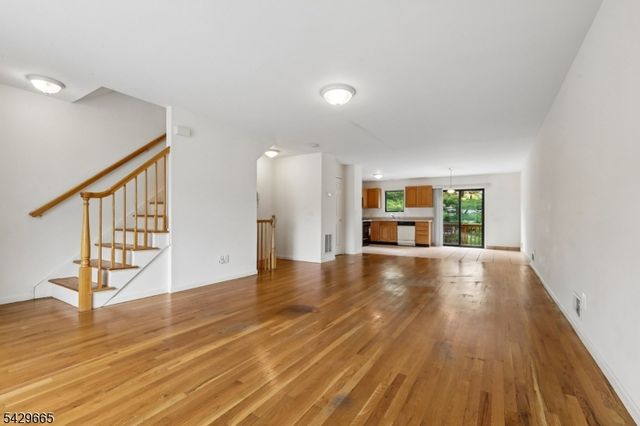 201 Watchung Ave 19, Bloomfield Twp., NJ 07003