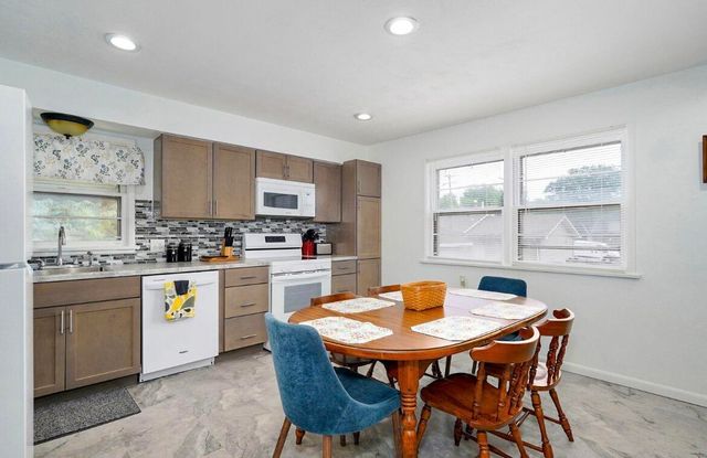 613 S Wildan Avenue, Springfield, MO 65802